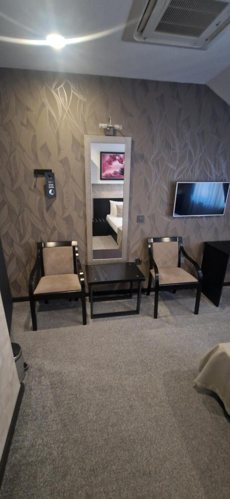 Garni Hotel Zen Free Parking Nis Bagian luar foto