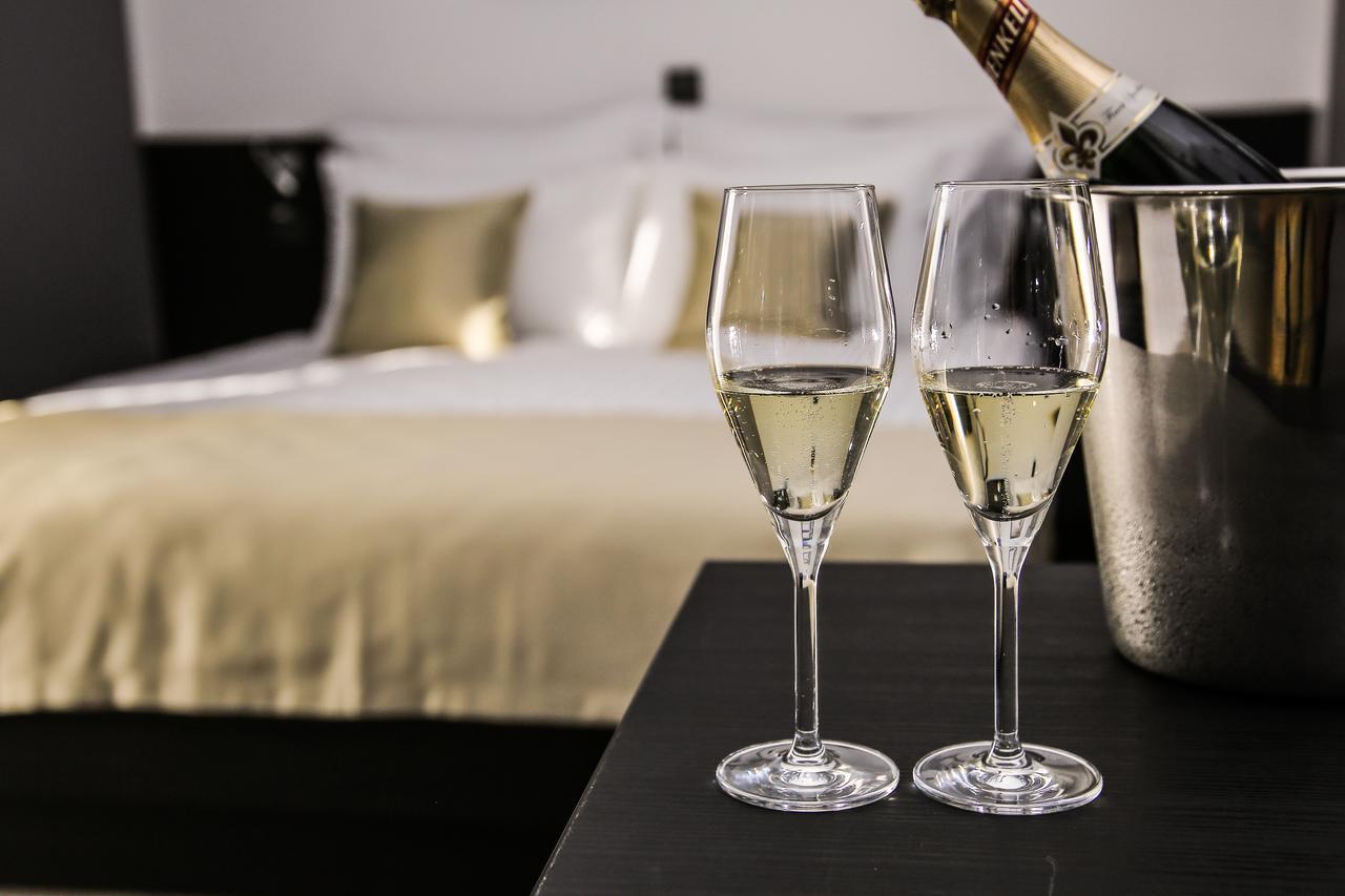 Garni Hotel Zen Free Parking Nis Bagian luar foto
