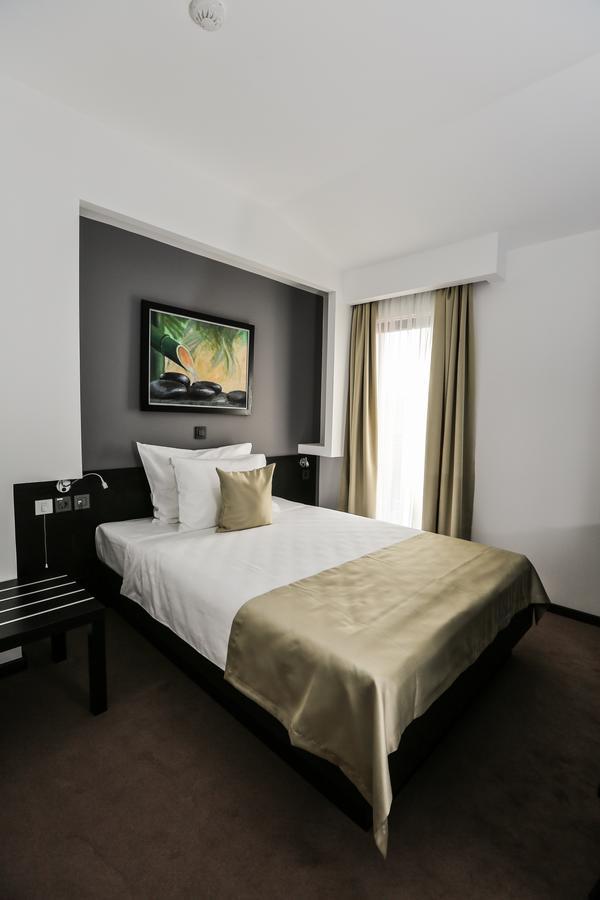 Garni Hotel Zen Free Parking Nis Bagian luar foto